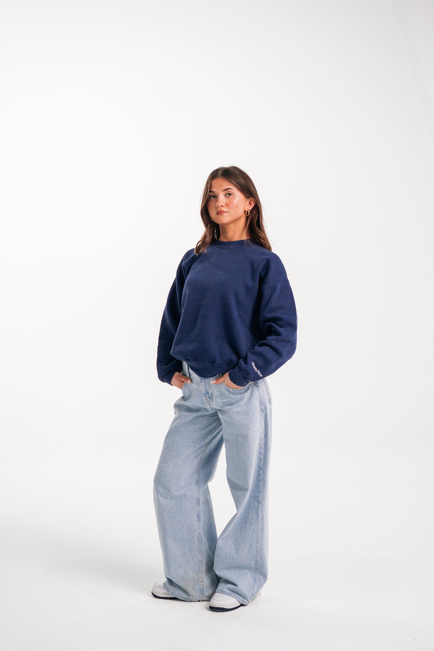 34 - Hanes Premium Weight - Small baggy