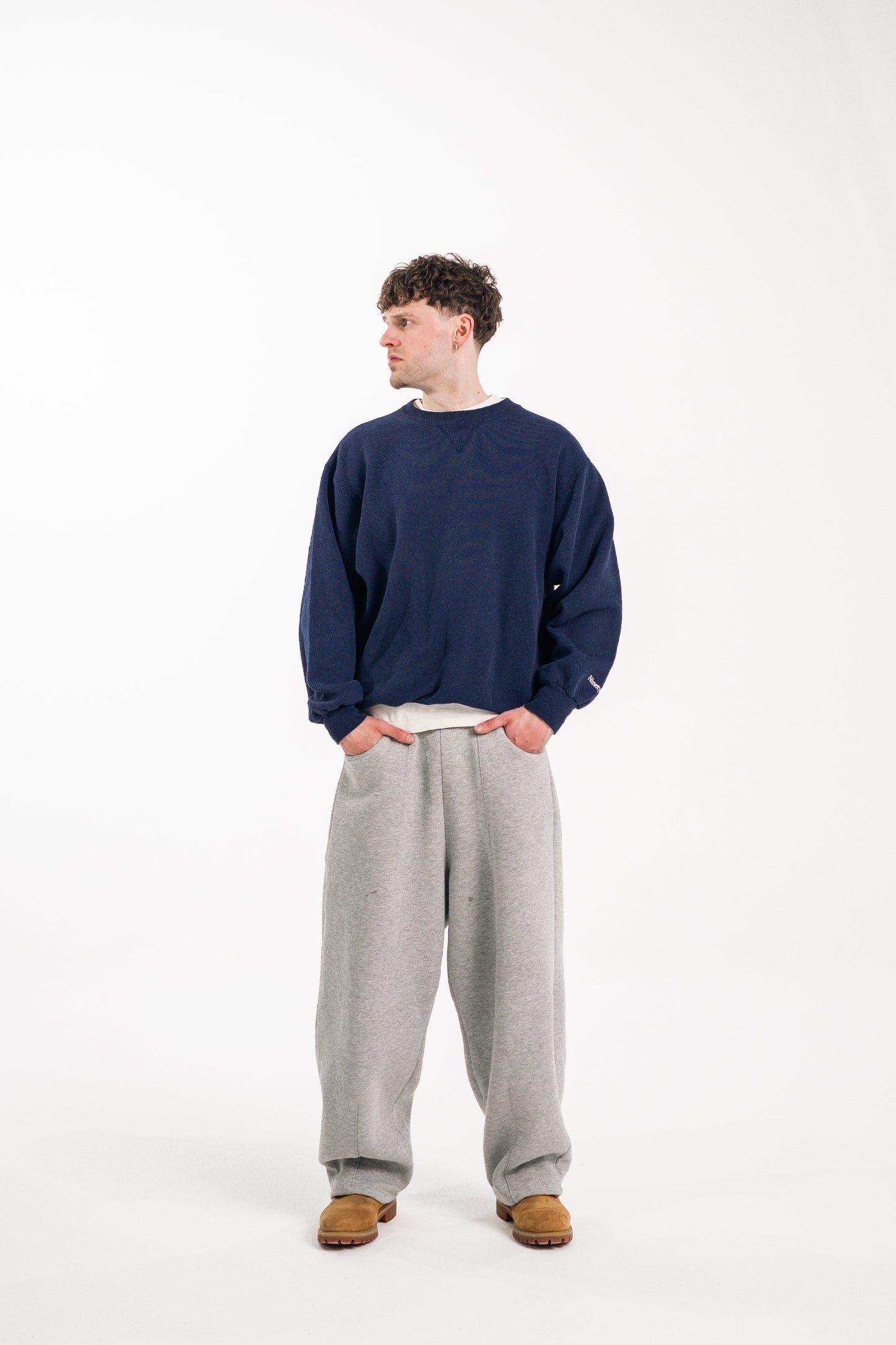 9 - Hanes Classics XL - BOXY