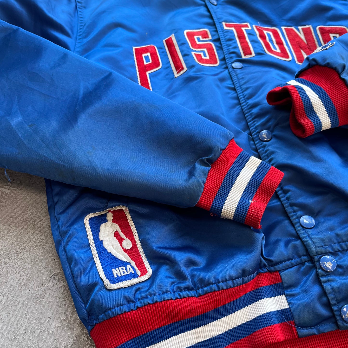 Pistons Starter Bomber