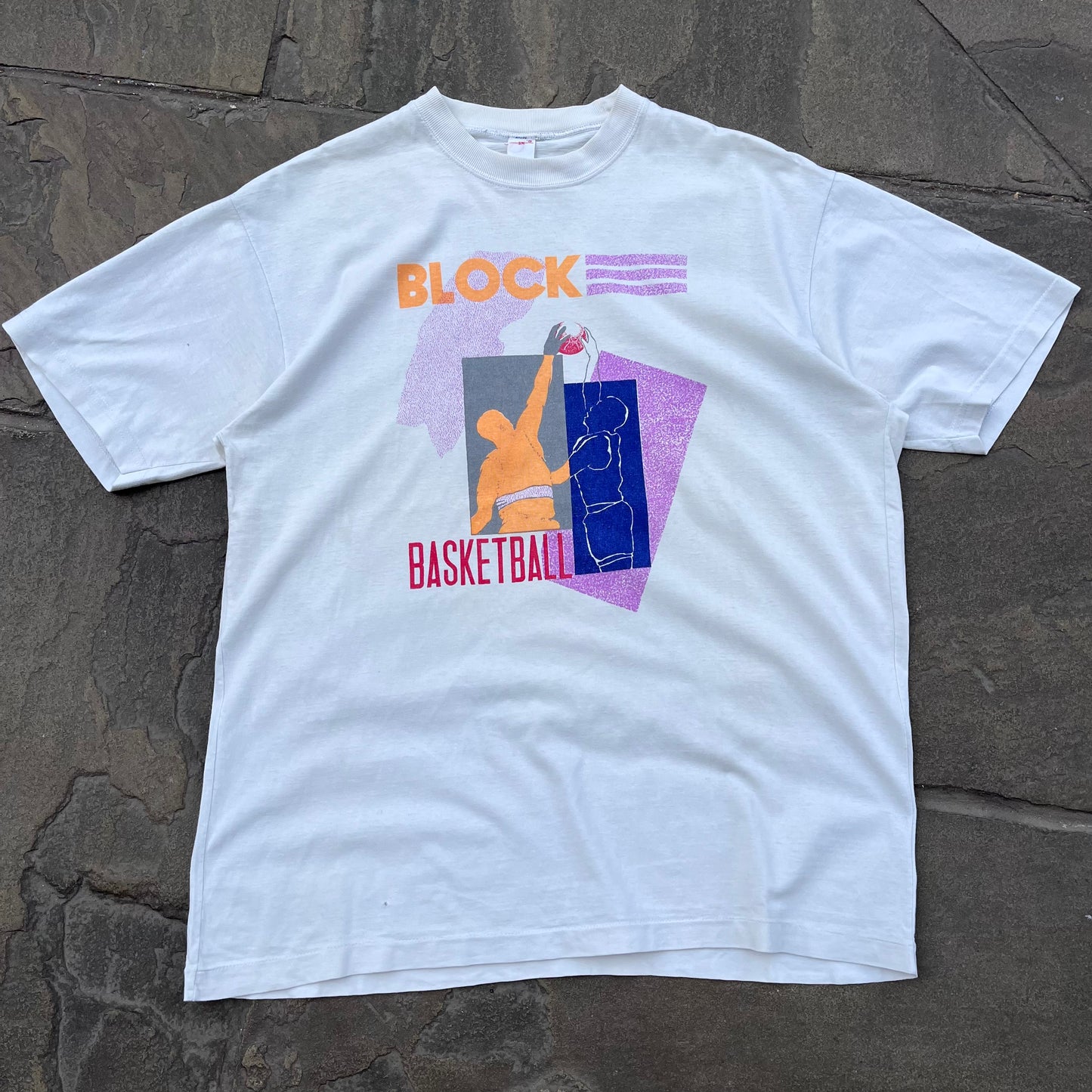 Block Basketball 90s tee