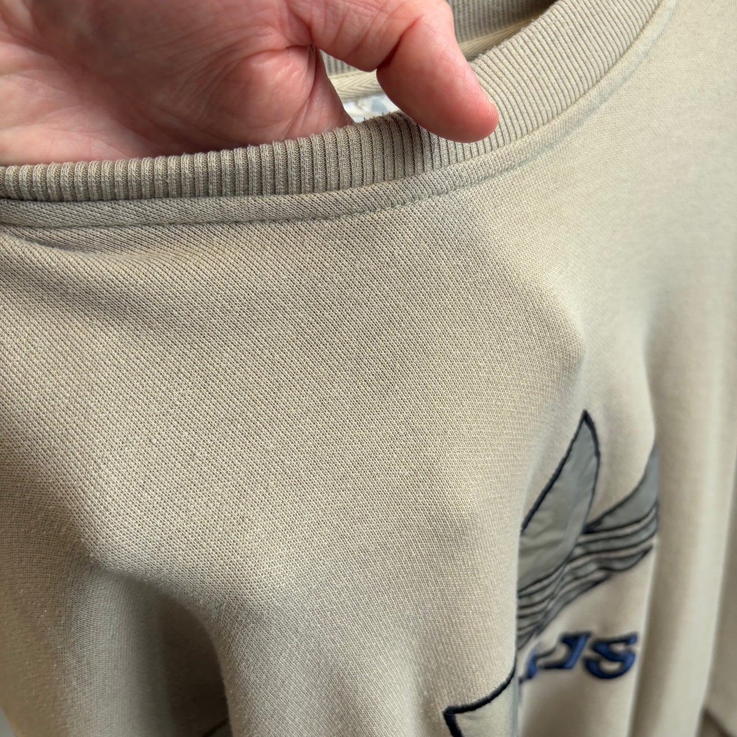 Adidas leaf 90s sweatshirt