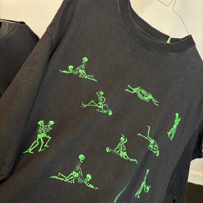 Bone in love tee