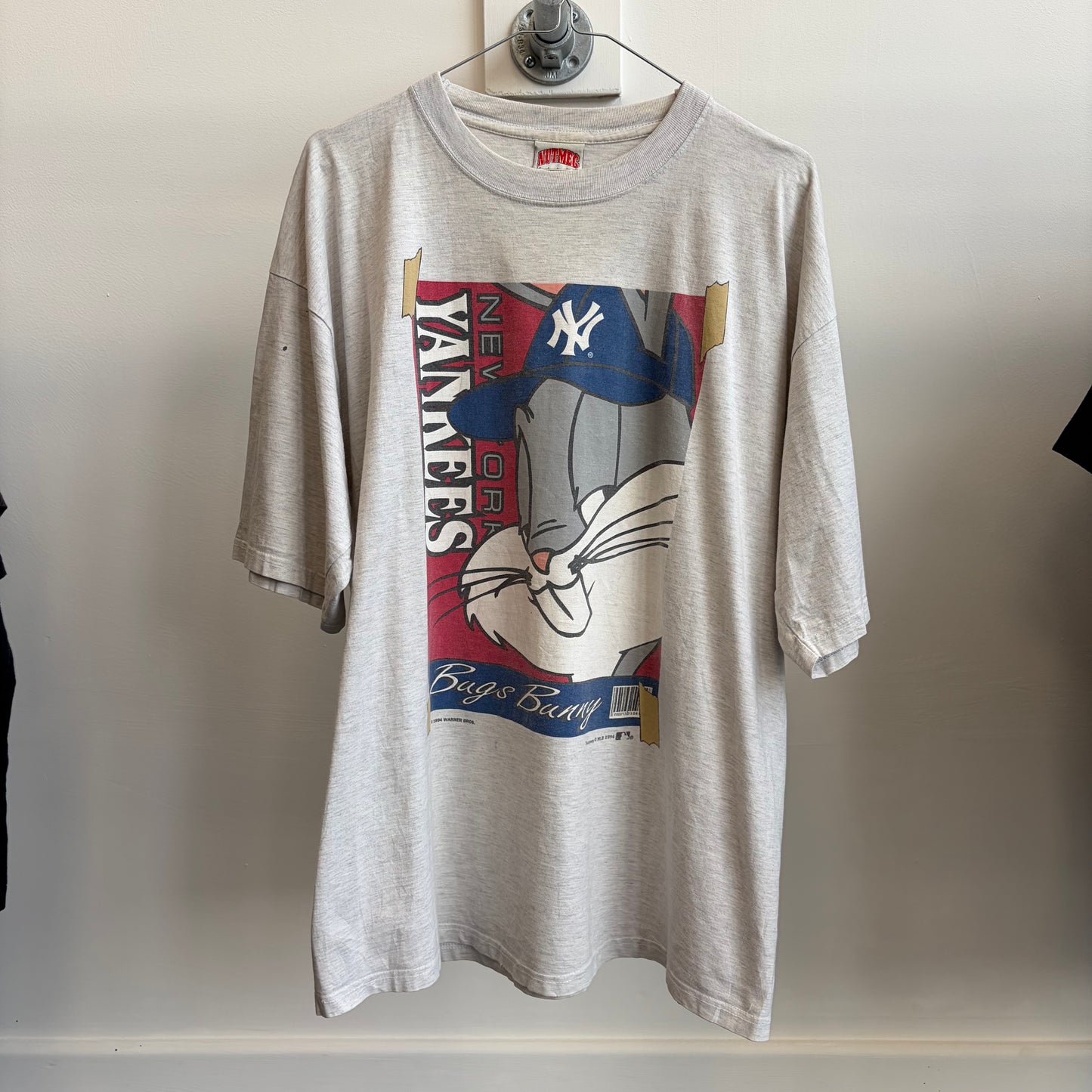 Bugs Bunny Yankees '94 tee