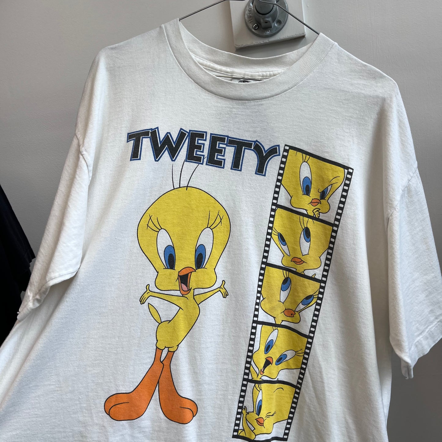 Tweety 1997 film roll tee