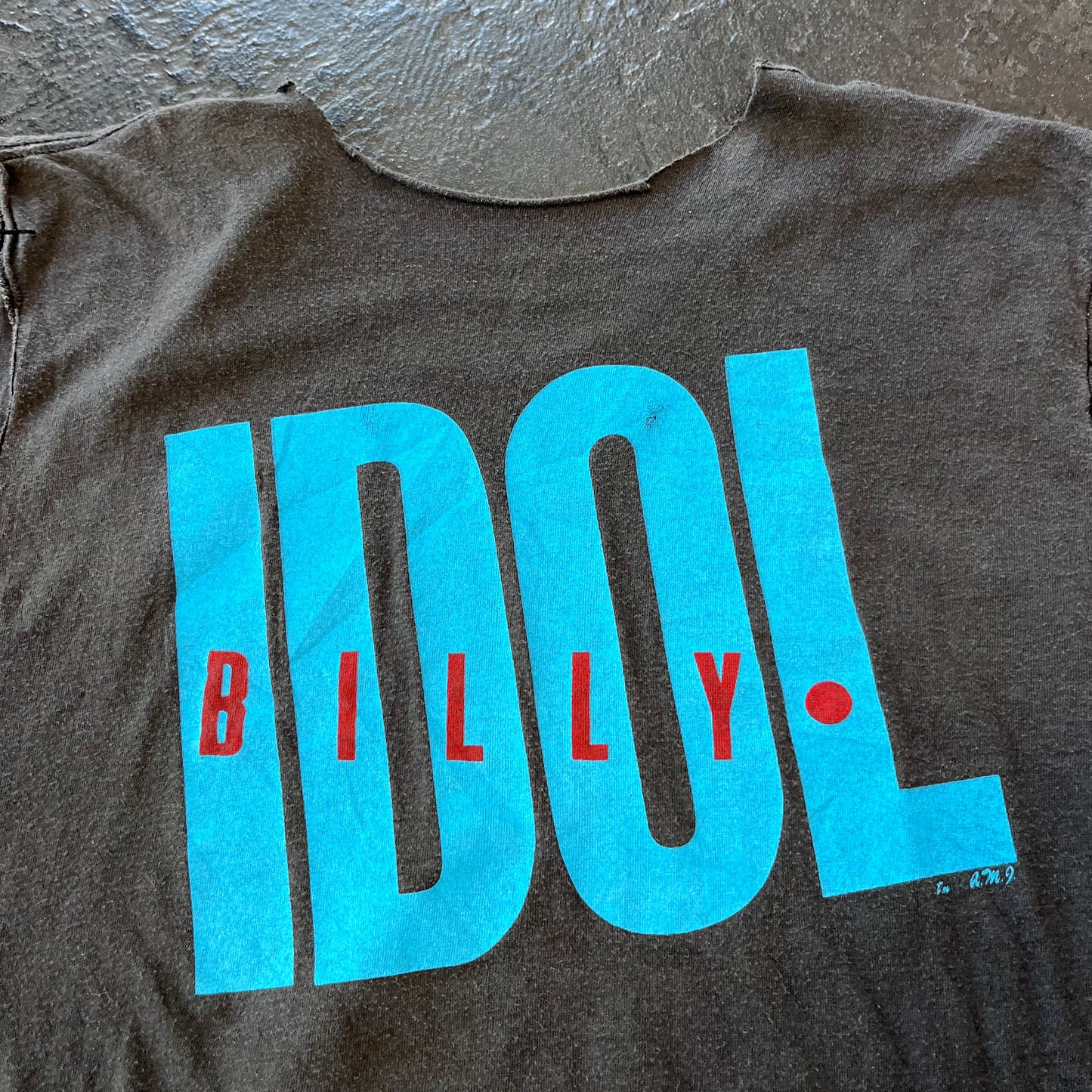 1983 BILLY IDOL CUT OFF T-SHIRT