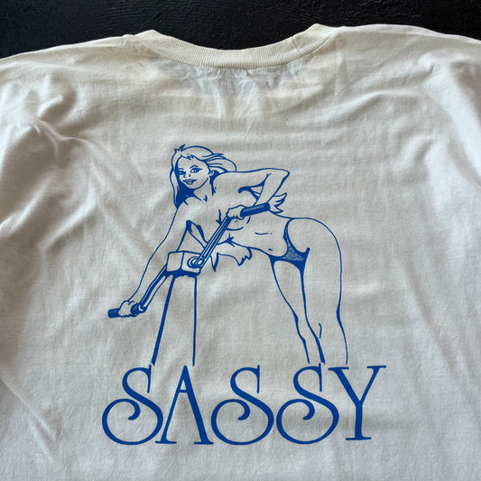 90S SHE'S SASSY T-SHIRT