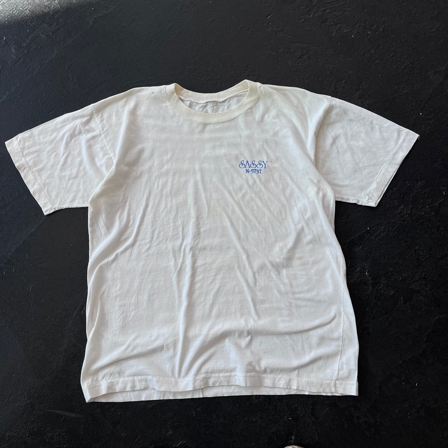 90S SHE'S SASSY T-SHIRT