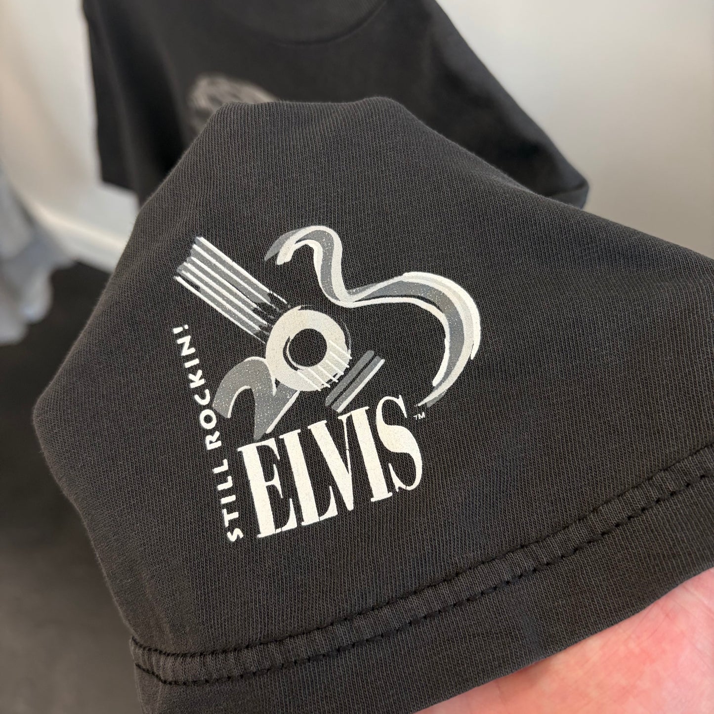 Elvis 90s tee