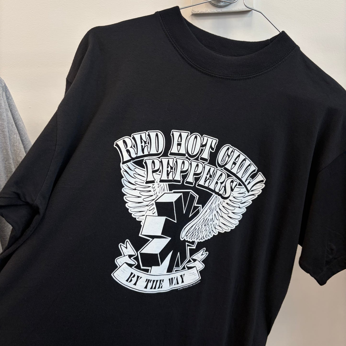 Red Hot Chilli Peppers 2002 tee