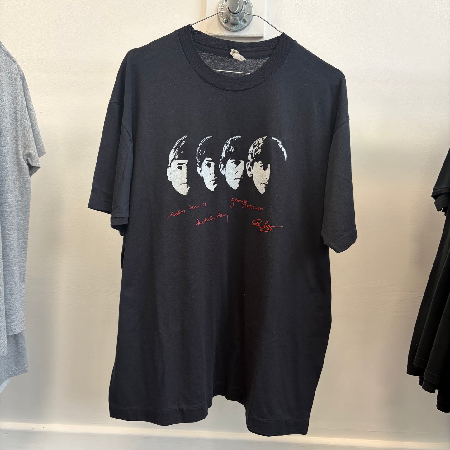 The Beatles Signature 90s tee
