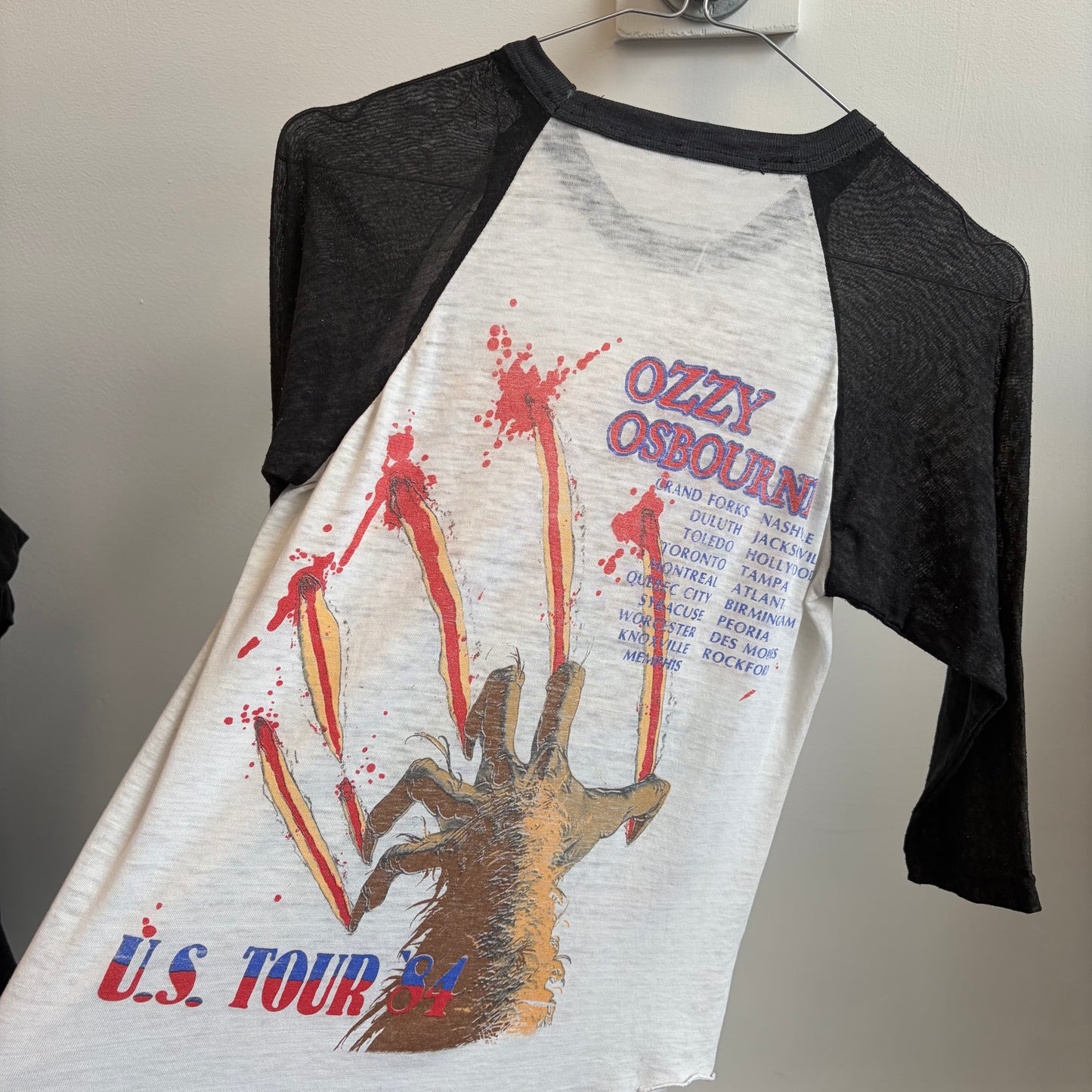 Ozzy Osbourne 1983 Bark at the Moon raglan