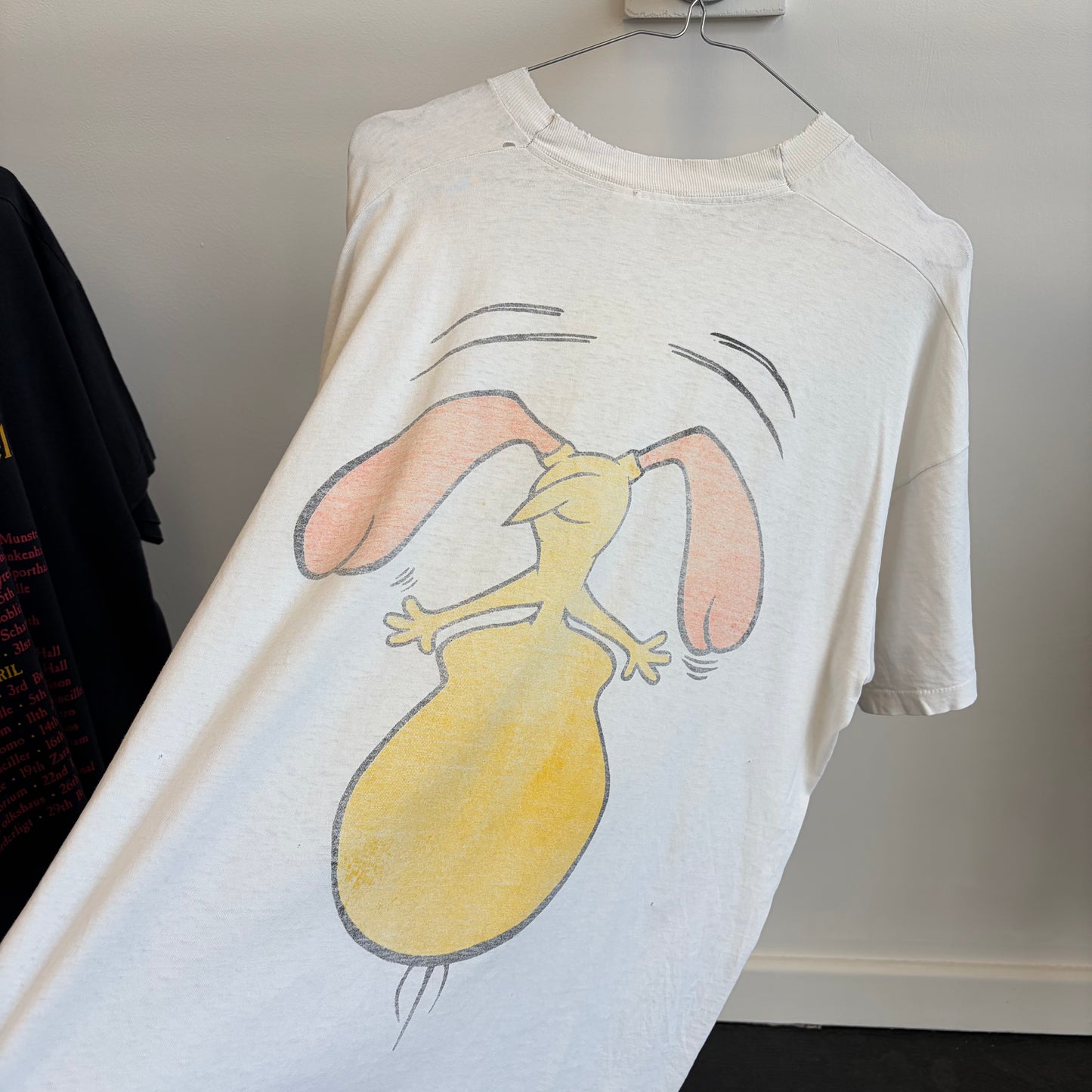 Tweety 1996 thrashed tee